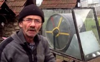 Dünyanın dönüşü konusunda aklı son derece karışık olan mucit amca